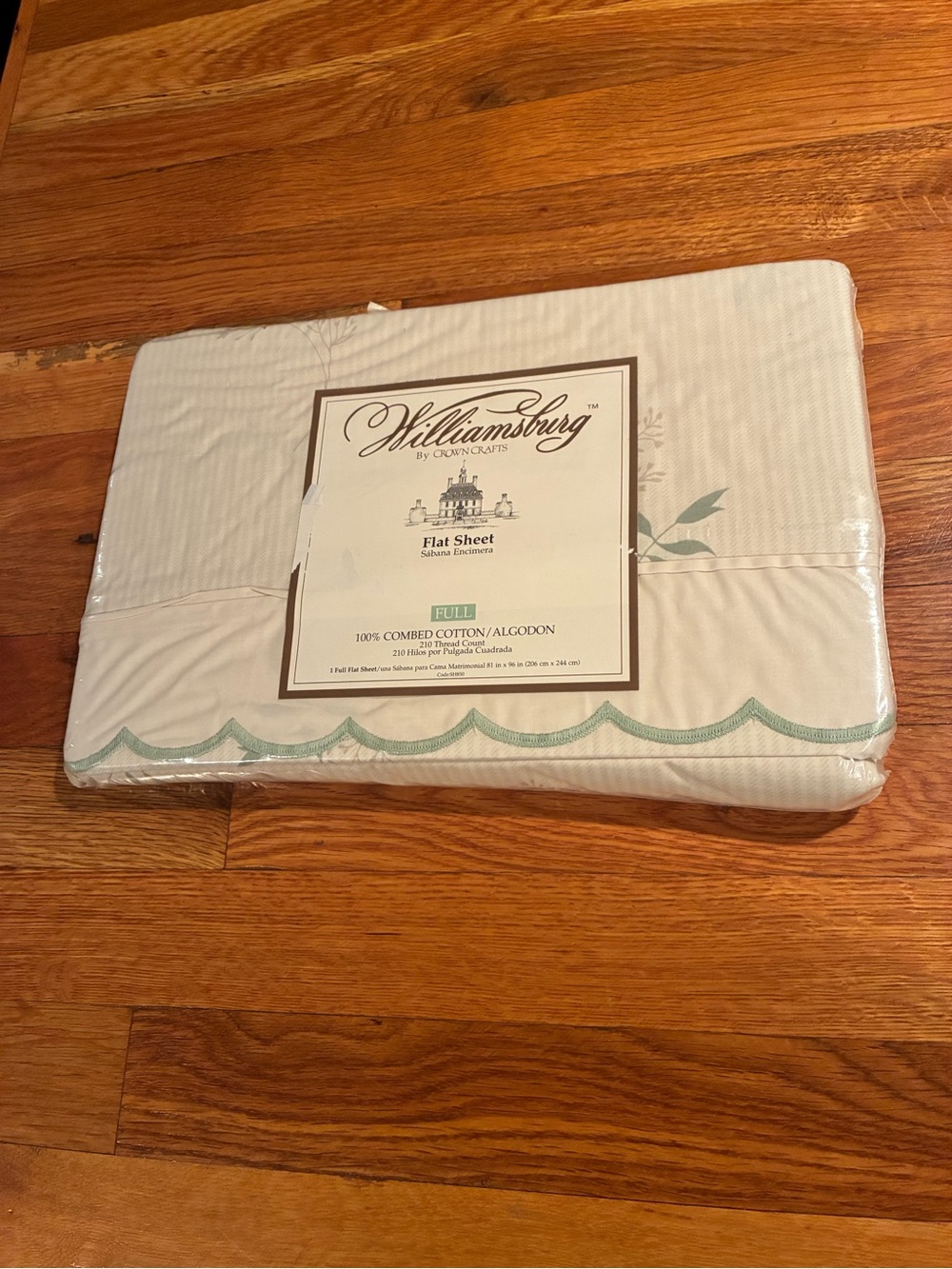Williamsburg Full Flat Sheet 100% Combed Cotton- Spottswood Garden